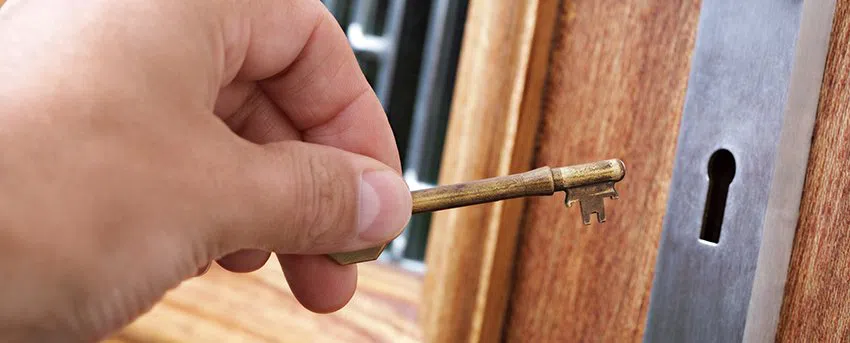 Central Locksmith Store Capitol Heights, MD 301-723-7097 - lockout-service-01